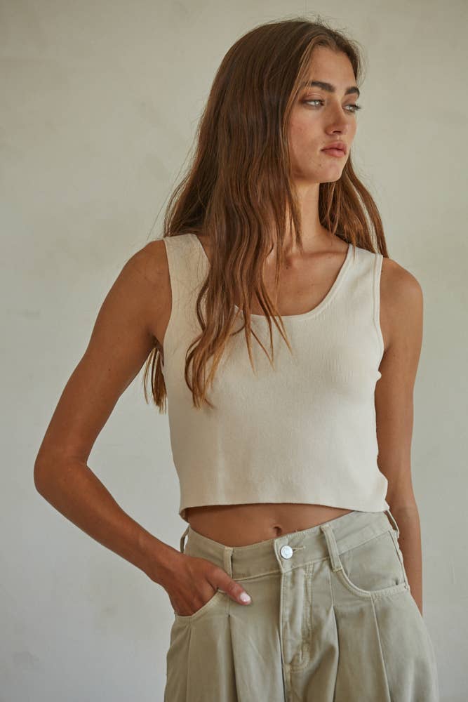 Curve Neck Knit Crop Tank Top
