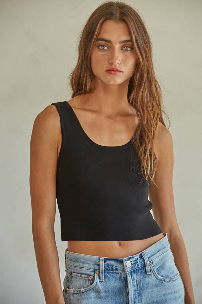 Curve Neck Knit Crop Tank Top