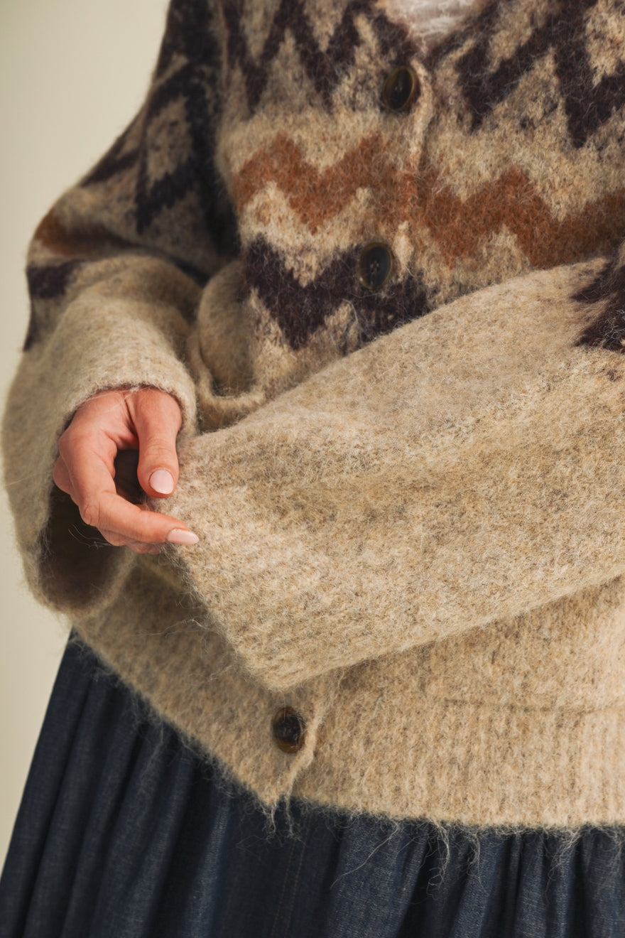 Jacquard Diamond Motif Knit Cardigan
