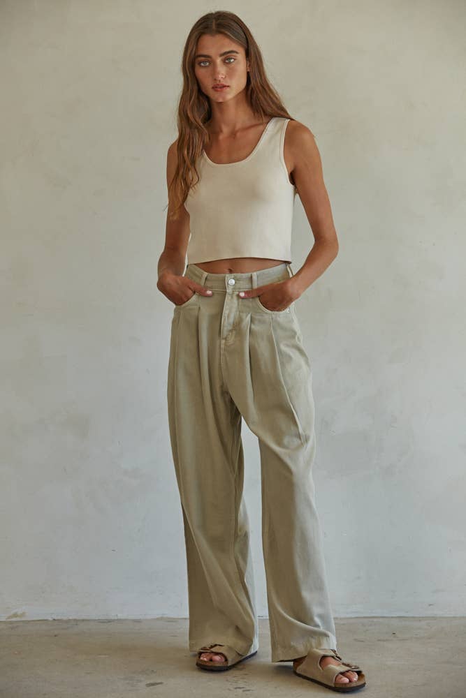 Curve Neck Knit Crop Tank Top
