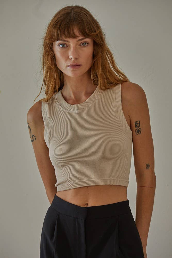 Seamless Ribbed Round Neck Sleeveless Top