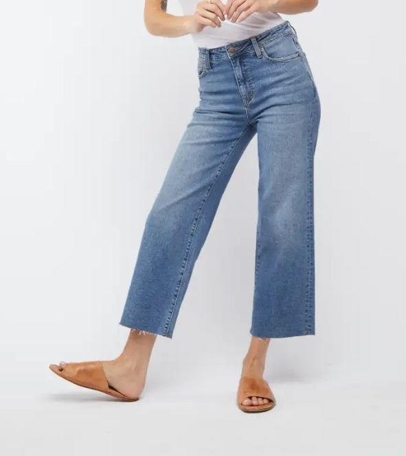 Aberdeen Ankle Crop High Rise Jeans